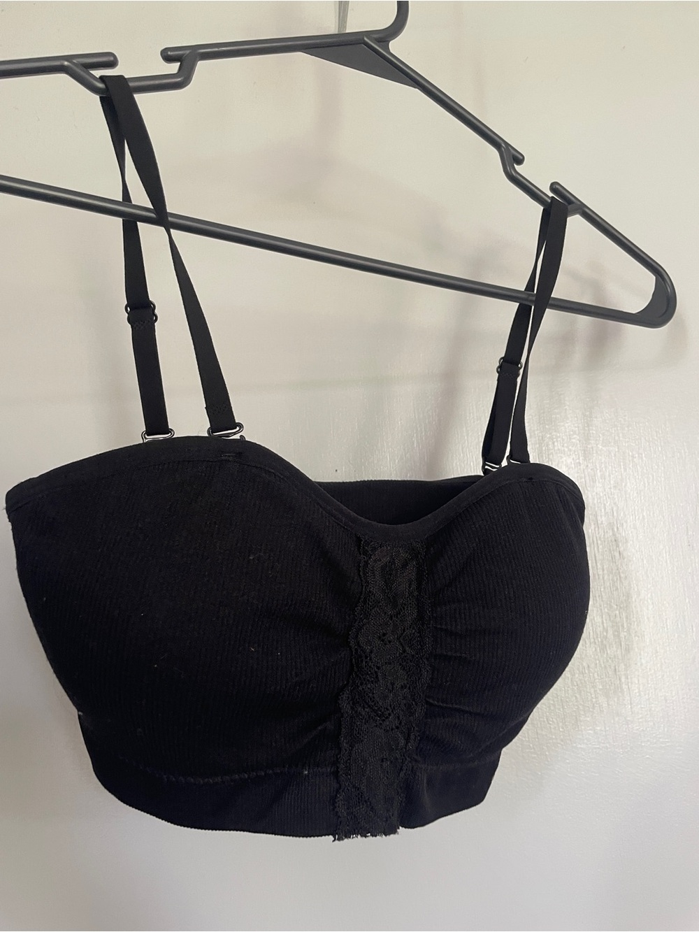 Daisy Fuentes Black Lace-Trim Bandeau Bralette with Straps size L